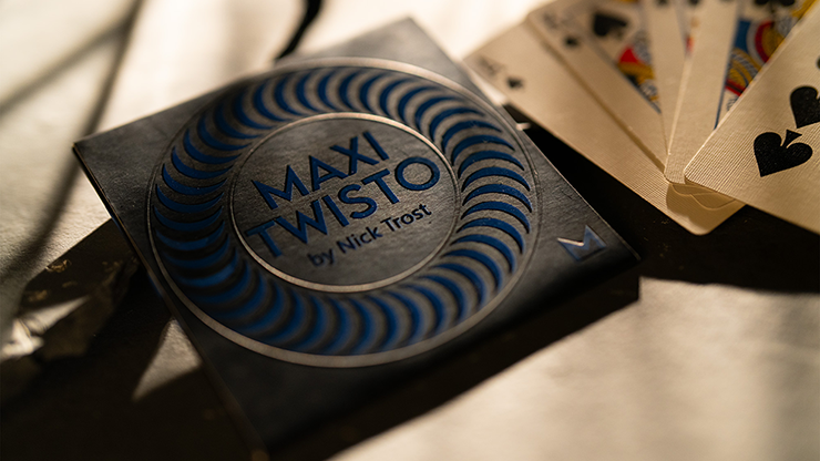 Maxi Twisto by Nick Trost
